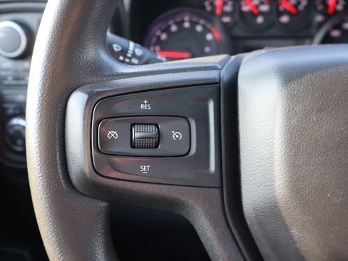 Used 2019 Chevrolet Silverado 1500 Custom Trail Boss w/ Custom Convenience Package AWD/4WD image 7