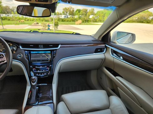 Used 2013 Cadillac XTS Premium AWD/4WD image 19
