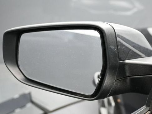 Used 2023 Chevrolet Malibu LT FWD image 3