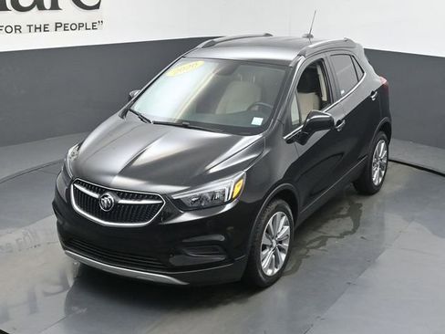 Used 2020 Buick Encore Preferred w/ Safety Package FWD image 44