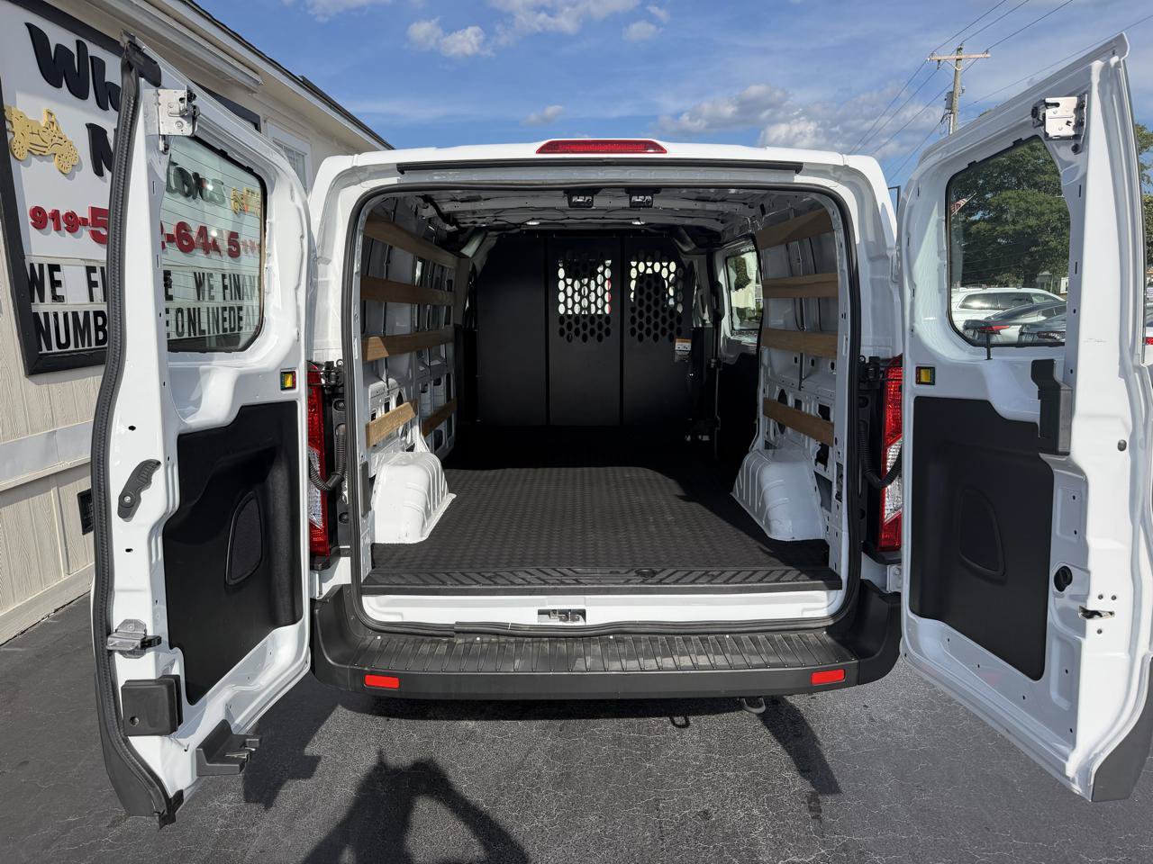 Used 2025 Ford Transit 250 Low Roof w/ Exterior Upgrade Package RWD image 25