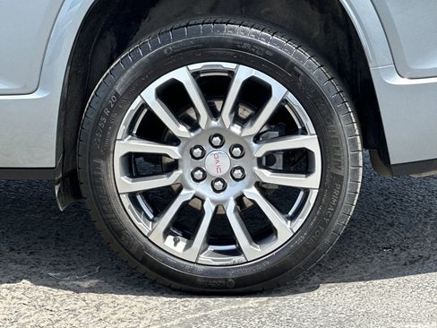 Used 2023 GMC Acadia Denali FWD image 26