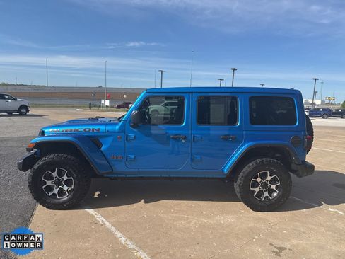 Used 2022 Jeep Wrangler Unlimited Rubicon w/ LED Lighting Group AWD/4WD image 6
