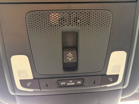 Used 2025 Honda CR-V Sport-L image 31