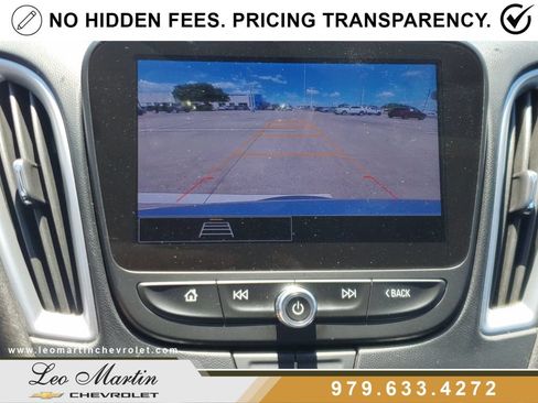 Used 2024 Chevrolet Malibu LT FWD image 24