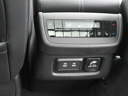 New 2026 Nissan Pathfinder Platinum AWD/4WD image 14