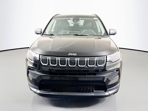 Used 2022 Jeep Compass Latitude w/ Sun and Sound Group image 2