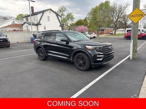 Used 2023 Ford Explorer XLT w/ Equipment Group 202A AWD/4WD image 1
