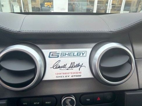 Used 2007 Ford Mustang Shelby GT500 RWD image 12