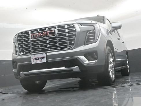 Used 2025 GMC Yukon XL Denali AWD/4WD image 48