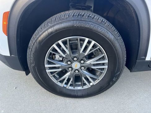 New 2026 Chevrolet Traverse LT w/ LPO, Floor Liner Package image 33