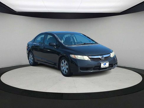 Used 2010 Honda Civic LX image 2