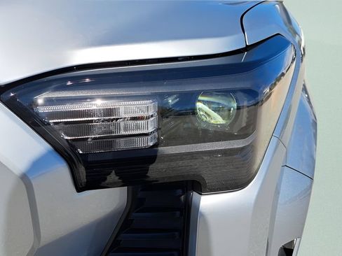 Certified 2026 Toyota Tacoma SR5 RWD image 26