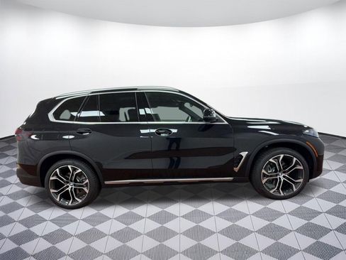New 2026 BMW X5 xDrive40i AWD/4WD image 7