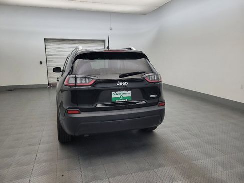 Used 2019 Jeep Cherokee Latitude Plus FWD image 6