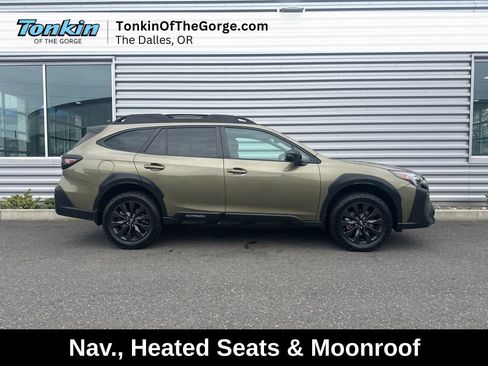 Used 2023 Subaru Outback Onyx Edition AWD/4WD image 2