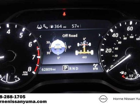 Used 2022 Nissan Titan SV image 8
