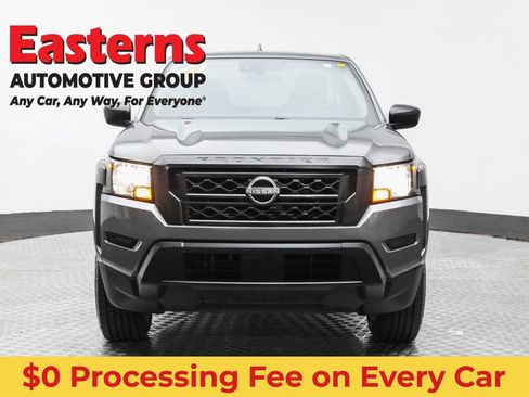 Used 2022 Nissan Frontier S RWD image 2