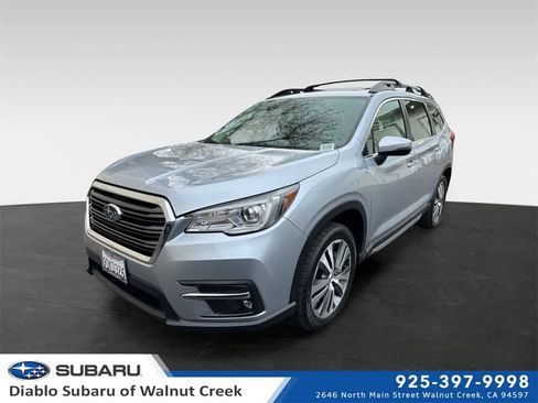 Used 2022 Subaru Ascent Limited w/ Technology Package image 1