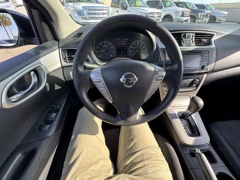 Used 2015 Nissan Sentra S image 28