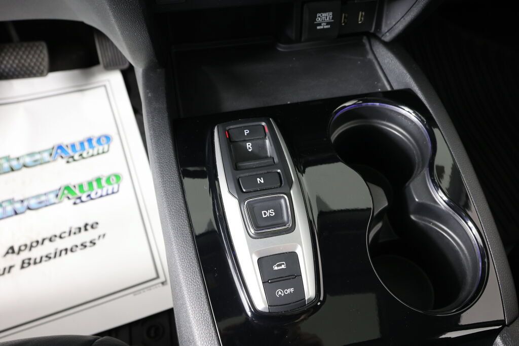 Used 2017 Honda Pilot Touring image 38