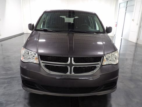 Used 2015 Dodge Grand Caravan American Value Package w/ UConnect Hands-Free Group image 2