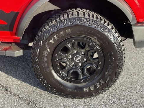 Certified 2024 Ford Bronco Wildtrak AWD/4WD image 8