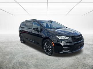 New 2026 Chrysler Pacifica Limited w/ S Appearance Package video 2