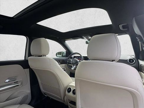 New 2026 Mercedes-Benz GLA 250 image 18