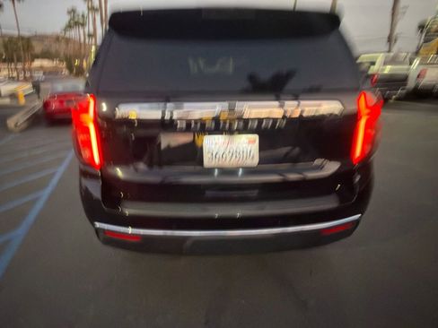 Used 2023 Chevrolet Suburban LS image 5