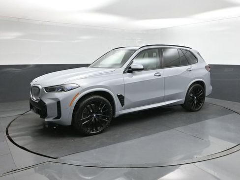 New 2026 BMW X5 xDrive40i image 1