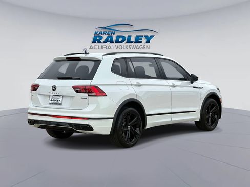 Certified 2024 Volkswagen Tiguan SE R-Line AWD/4WD image 2