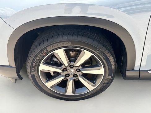 Certified 2023 Honda Pilot Touring image 37