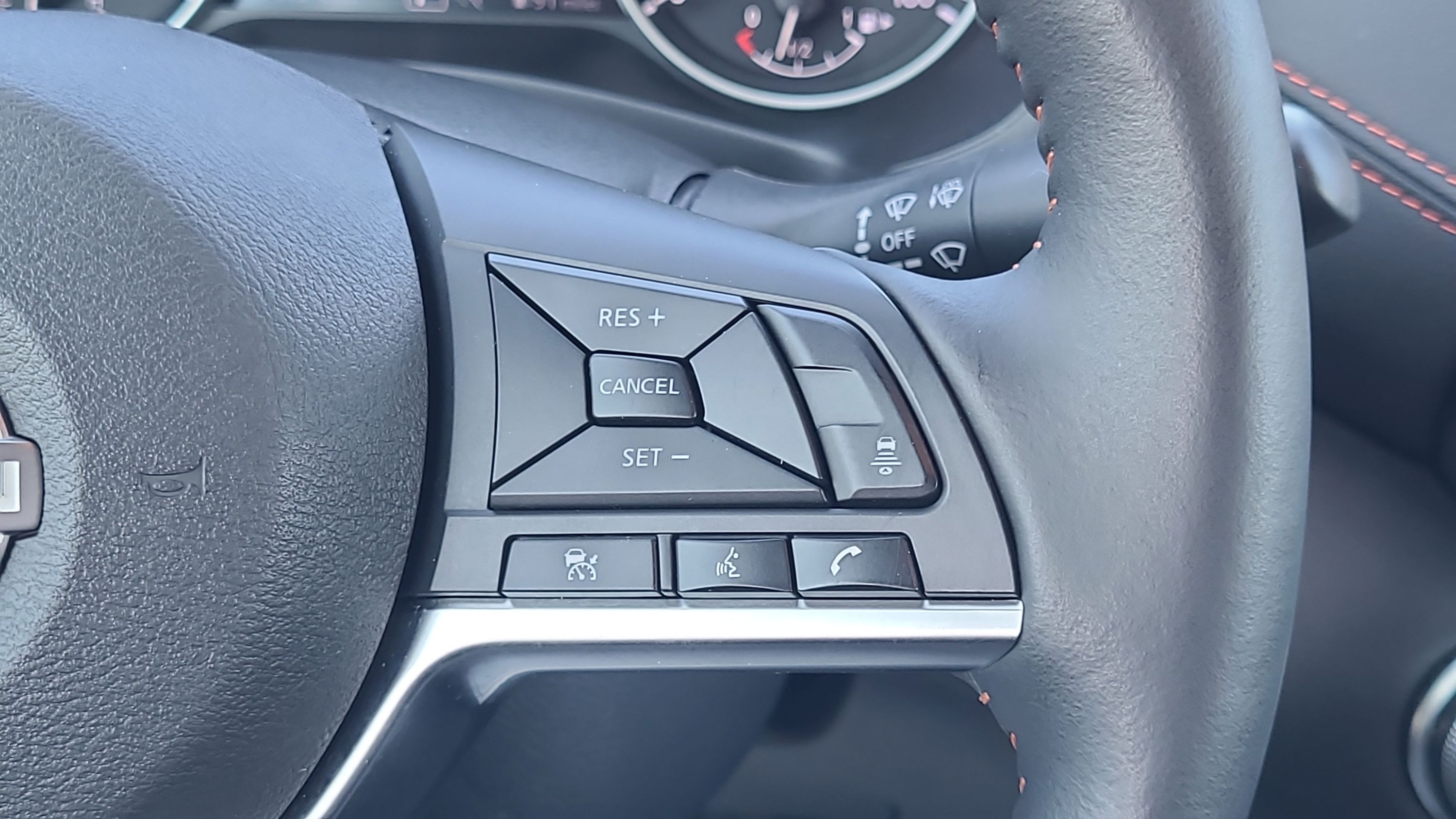 Used 2024 Nissan Sentra SR w/ SR Premium Package FWD image 13