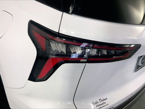 Used 2025 Chevrolet Equinox LT FWD image 27