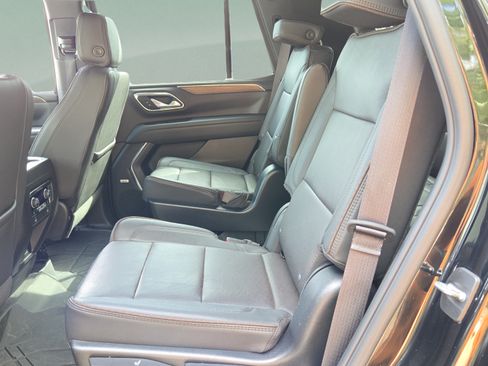 Used 2023 Chevrolet Tahoe High Country RWD image 10