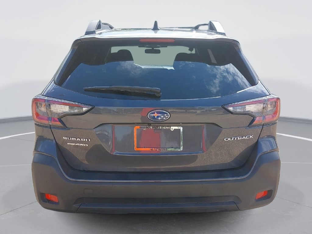 Used 2024 Subaru Outback Premium AWD/4WD image 6