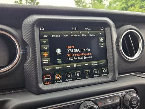 Used 2023 Jeep Wrangler Unlimited Rubicon 4xe w/ Cold Weather Group AWD/4WD image 21