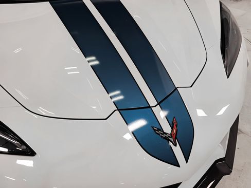 Used 2025 Chevrolet Corvette Z06 w/ Z07 Performance Package RWD image 9