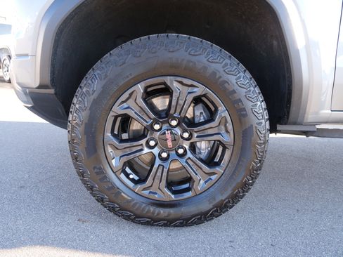 Certified 2025 GMC Canyon Elevation w/ Convenience Package image 14