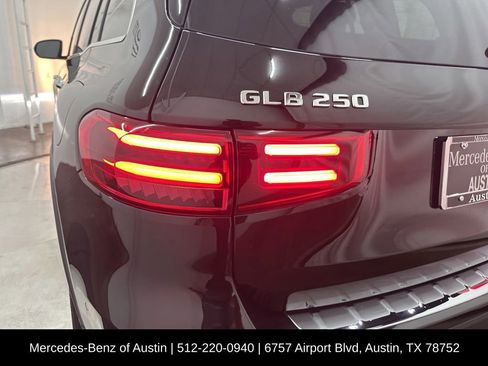 Certified 2026 Mercedes-Benz GLB 250 4MATIC image 31