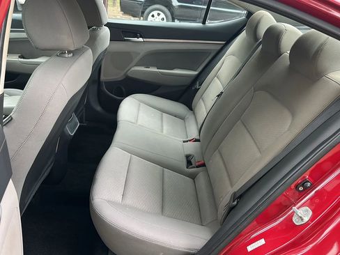 Used 2019 Hyundai Elantra Value Edition FWD image 15