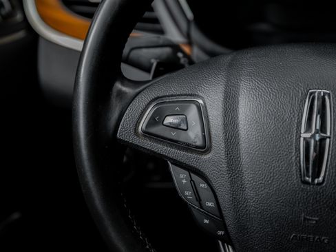 Used 2019 Lincoln MKC Select w/ Select Plus Package image 7