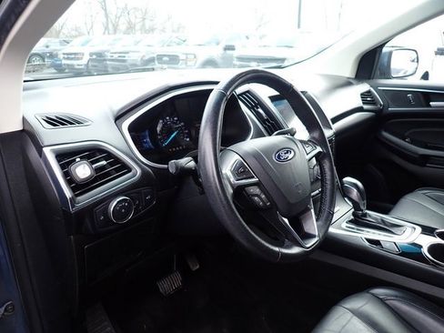 Used 2018 Ford Edge Titanium image 15