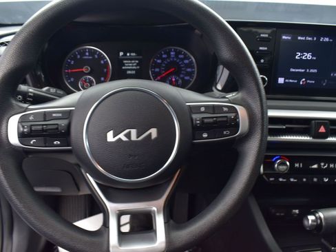 Used 2023 Kia K5 LXS image 11