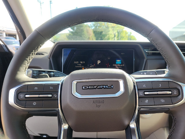 New 2027 GMC Terrain Denali w/ LPO, Black Badging Package AWD/4WD image 15
