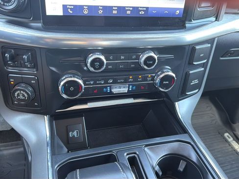 Used 2022 Ford F150 Lariat image 28