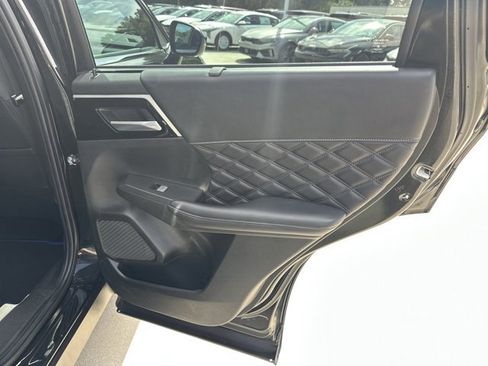 Used 2023 Mitsubishi Outlander SEL image 19