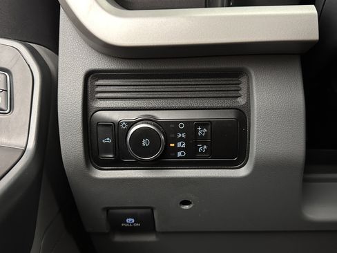 Used 2023 Ford F250 XLT w/ Snow Plow Prep Package image 18