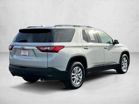 Used 2020 Chevrolet Traverse LT w/ Driver Confidence II Package image 5
